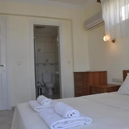 Flamingo Country Club Apartment Complex Appartement