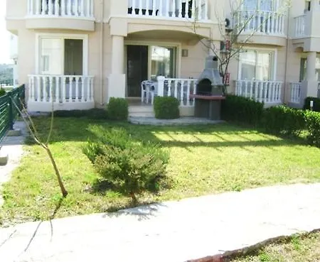 Flamingo Country Club Apartment Complex
