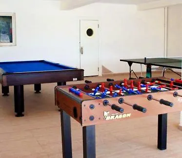 Flamingo Country Club Apartment Complex *